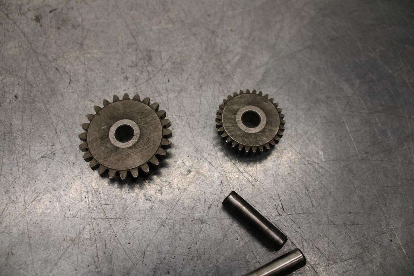 89-90 YAMAHA FZR600 ENGINE MOTOR IDLER IDLING GEAR BB76