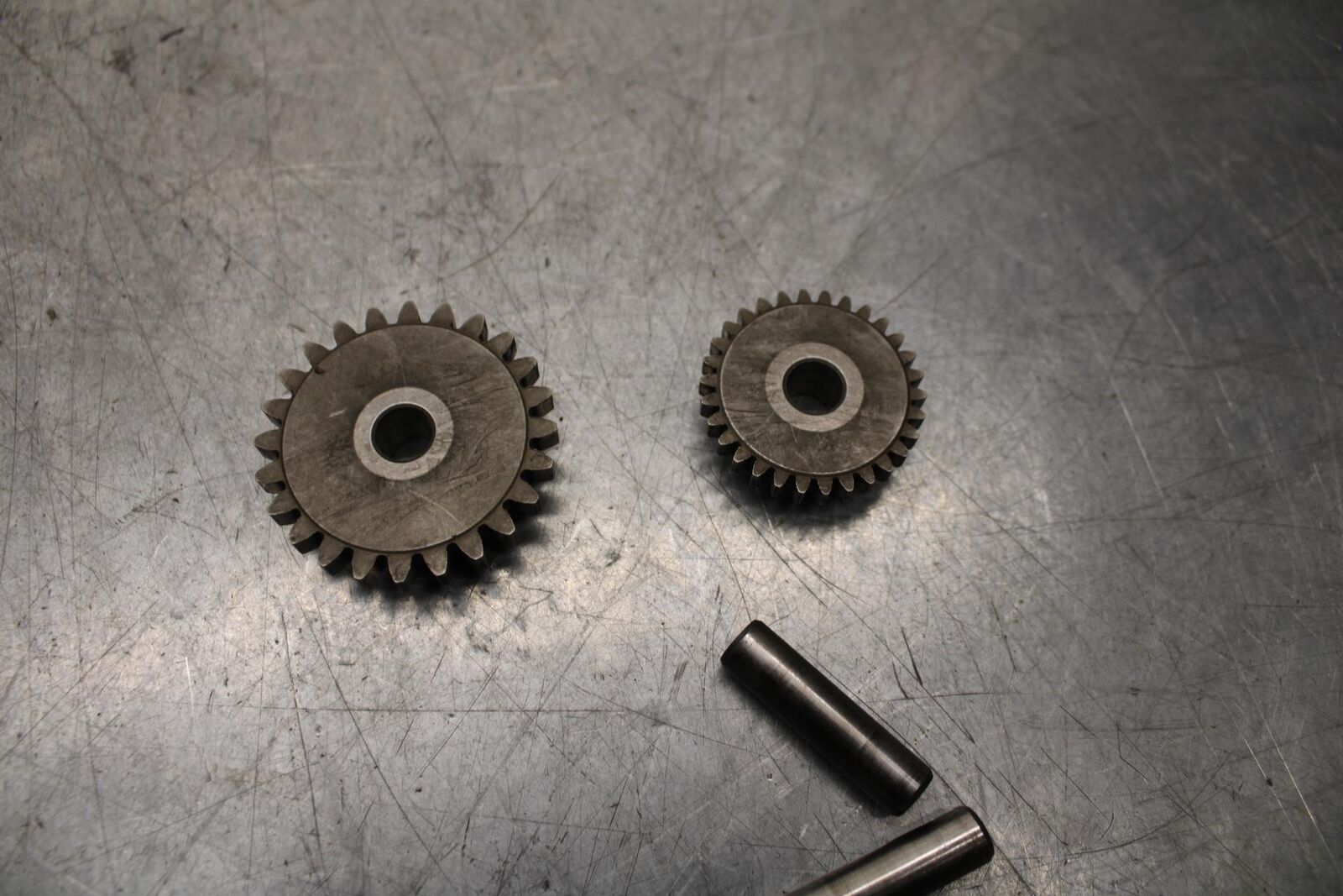 89-90 YAMAHA FZR600 ENGINE MOTOR IDLER IDLING GEAR BB76