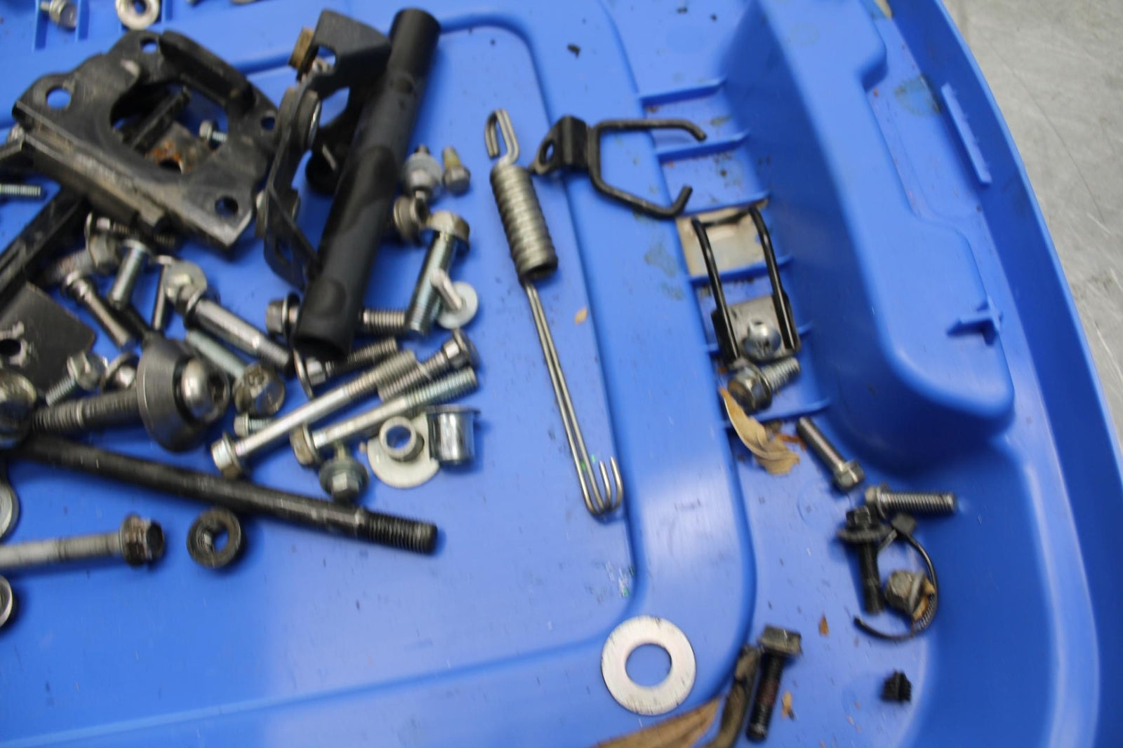 15-17 KAWASAKI EX 650 NINJA  ABS LEFTOVER MOUNTING BOLTS HARDWARE MOTOR BB494