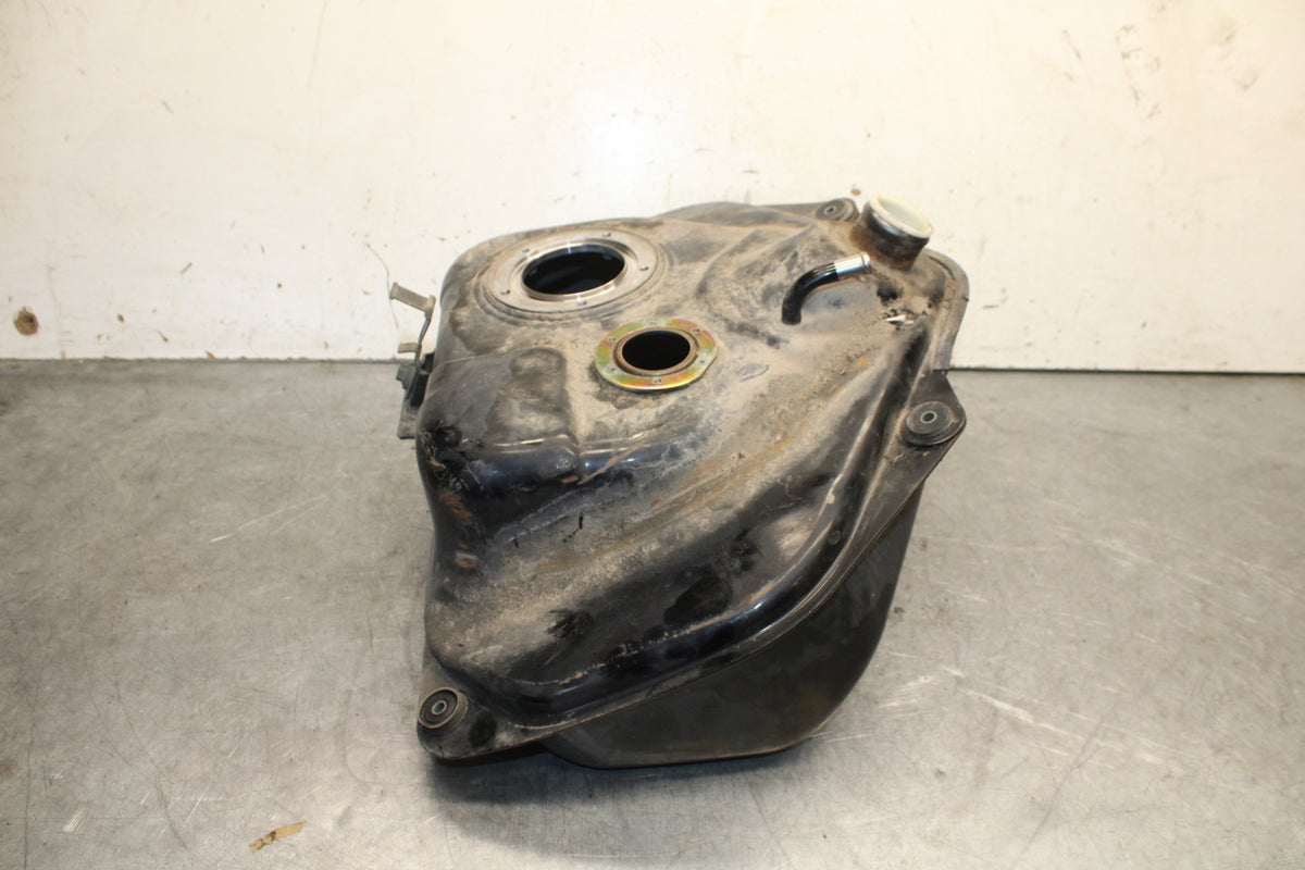 05-09 SUZUKI BOULEVARD C90 GAS TANK FUEL PETROL RESERVOIR BB692