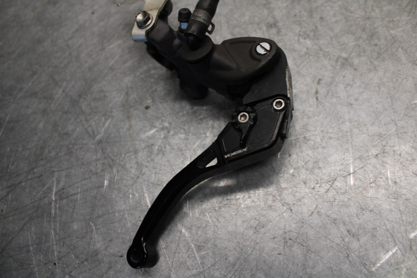 2016 Honda CBR1000RR FRONT BRAKE MASTER CYLINDER w/ VORTEX LEVER BB530