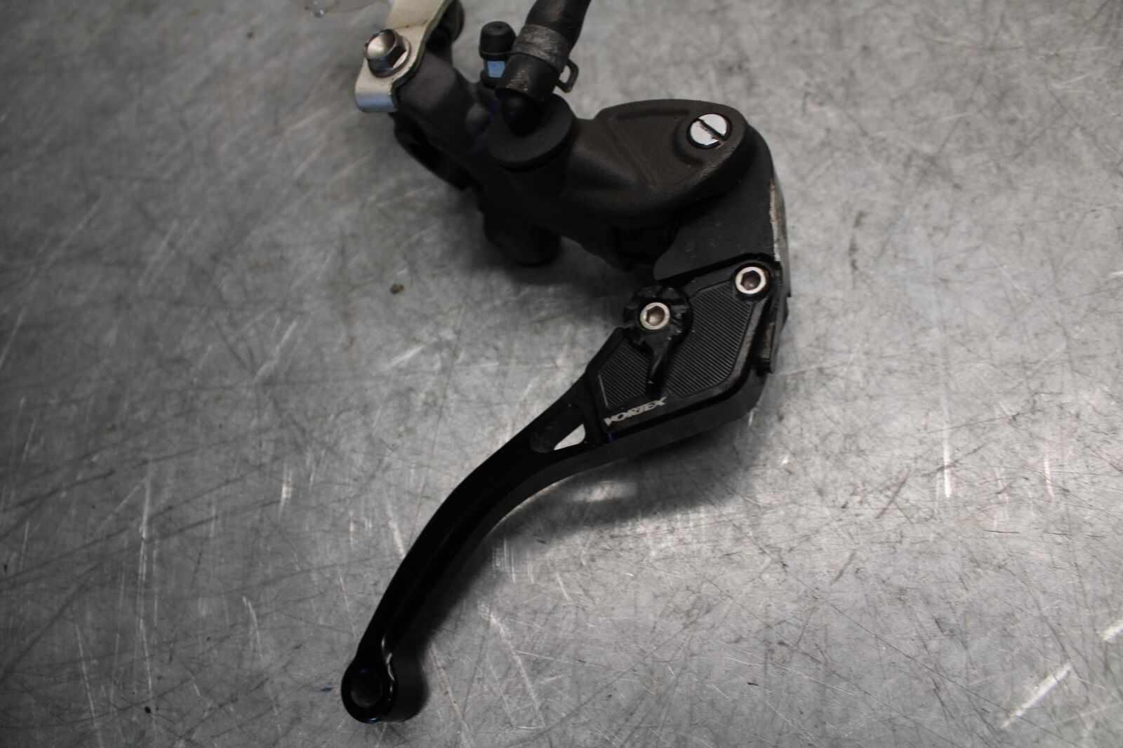 2016 Honda CBR1000RR FRONT BRAKE MASTER CYLINDER w/ VORTEX LEVER BB530