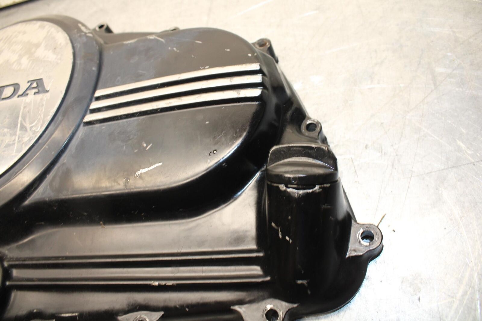 1983 Honda V45 Magna VF750C CLUTCH SIDE ENGINE MOTOR COVER 11330-MB0-770 BB91