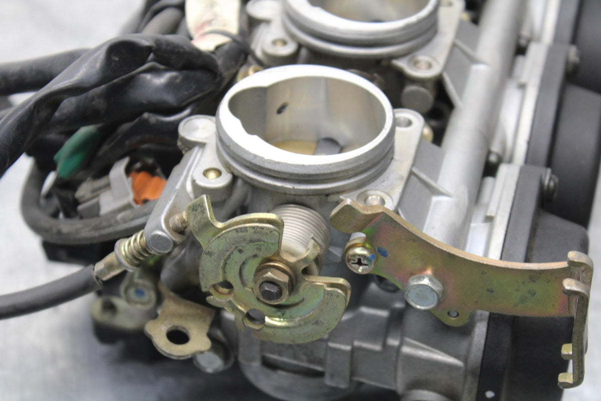 05 YAMAHA YZF R6S MAIN FUEL INJECTORS / THROTTLE BODIES BB600
