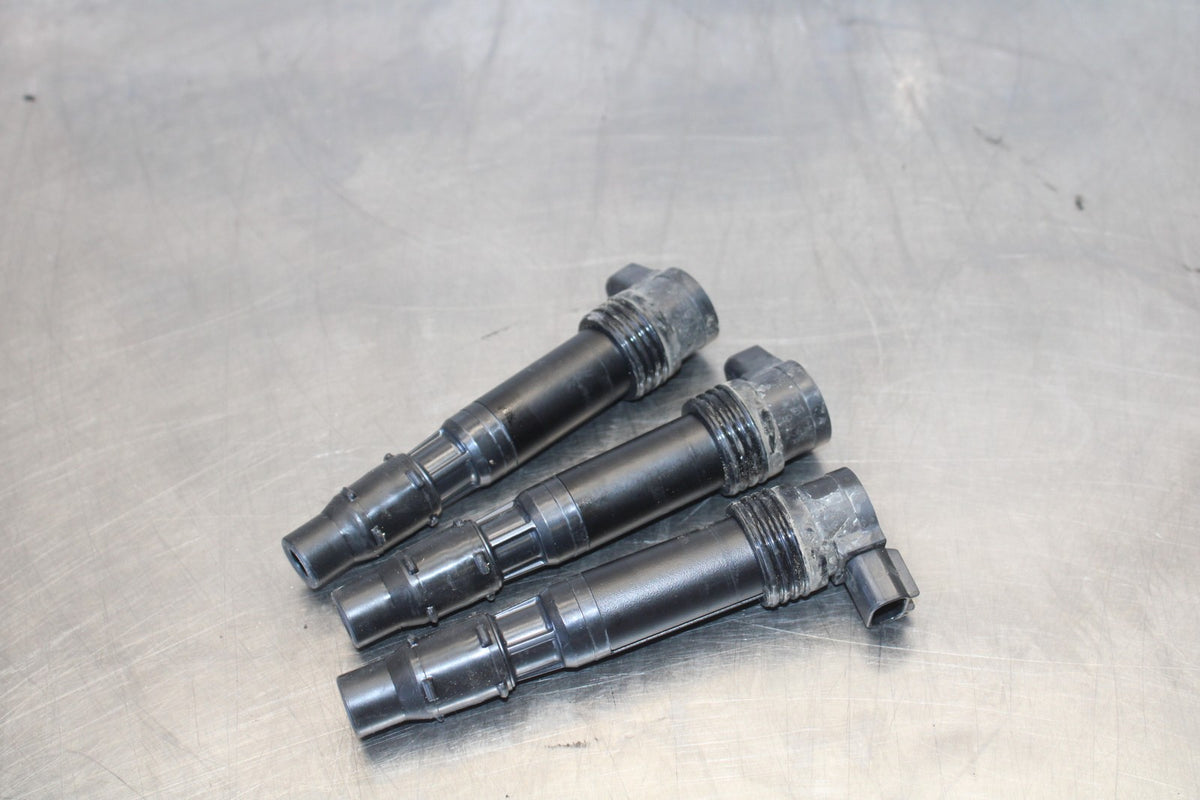 20 TRIUMPH STREET TRIPLE 765 IGNITION COILS COIL SPARK PLUG CAPS BB864