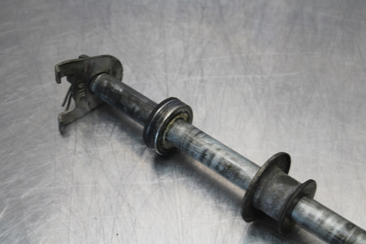 04-09 SUZUKI GS500F REAR AXLE BACK WHEEL RIM PIVOT BOLT AXEL BB165
