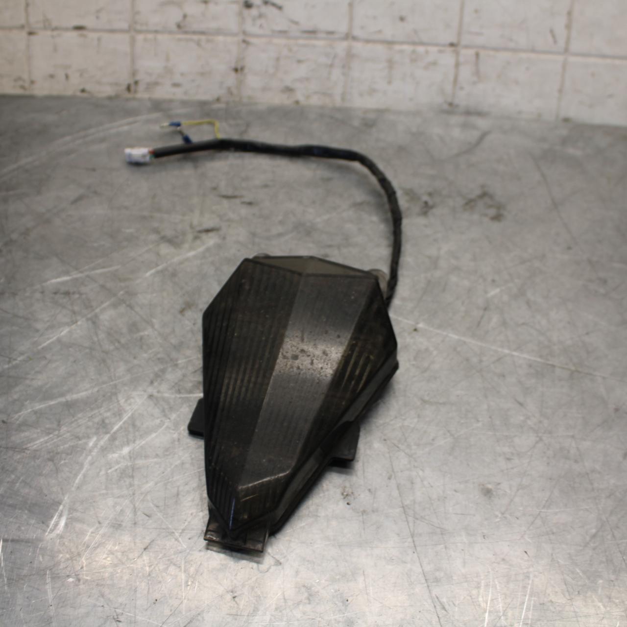 2008 Yamaha YZF R6 AFTERMARKET INTEGRATED TAILLIGHT TINT BRAKE LIGHT BB521