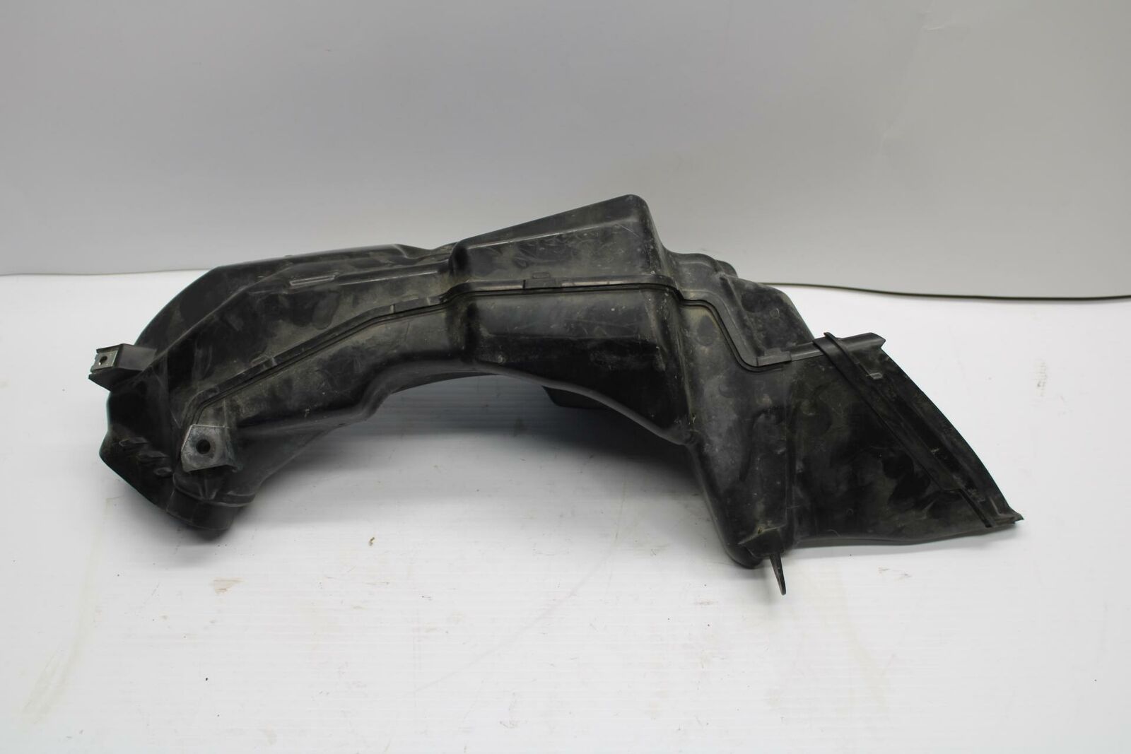 08-09 SUZUKI GSXR600 LEFT RAM AIR INTAKE DUCT TUBE BB244