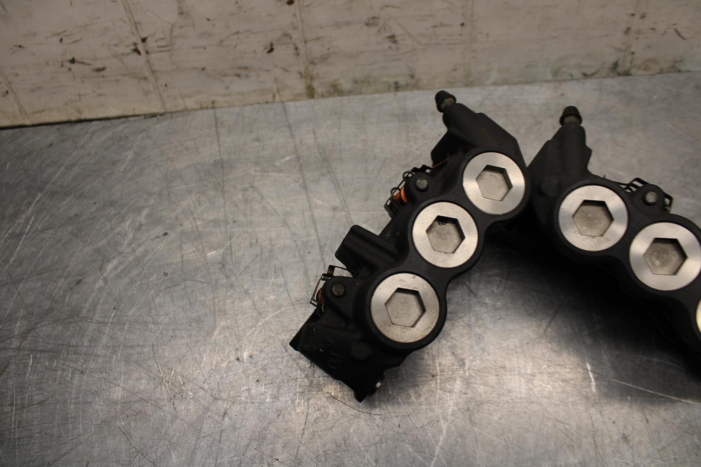 07-08 YAMAHA YZF R1 RIGHT LEFT FRONT BRAKE CALIPER SET PAIR CALIPERS BB483