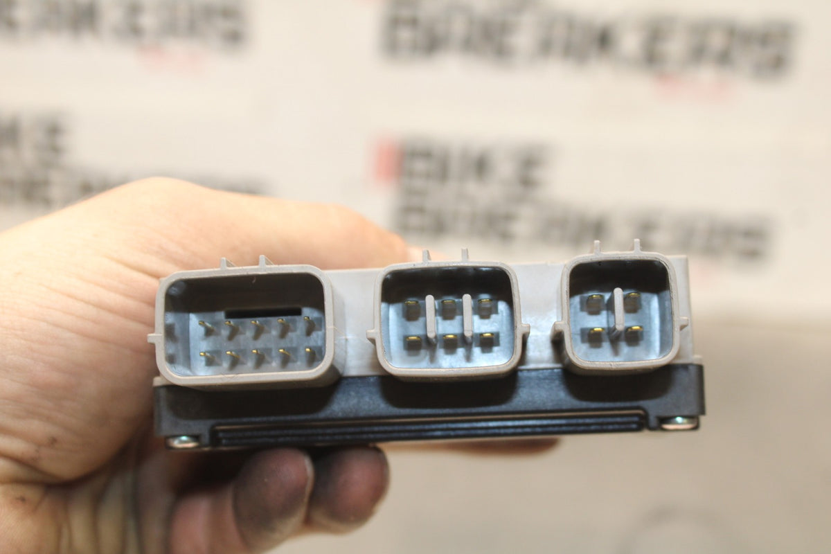 24-25 KAWASAKI NINJA ZX6R RELAY ASSEMBLY BOX BB939