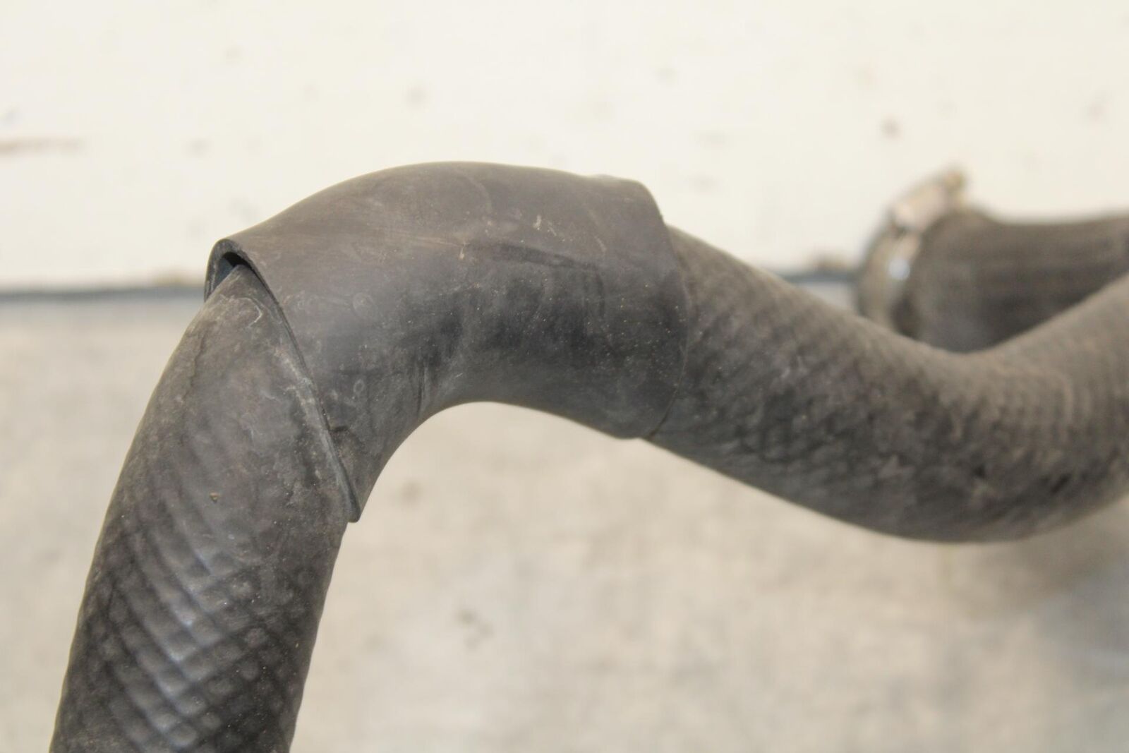 09-12 KAWASAKI NINJA ZX6R RADIATOR HOSE COOLANT PIPE BB617