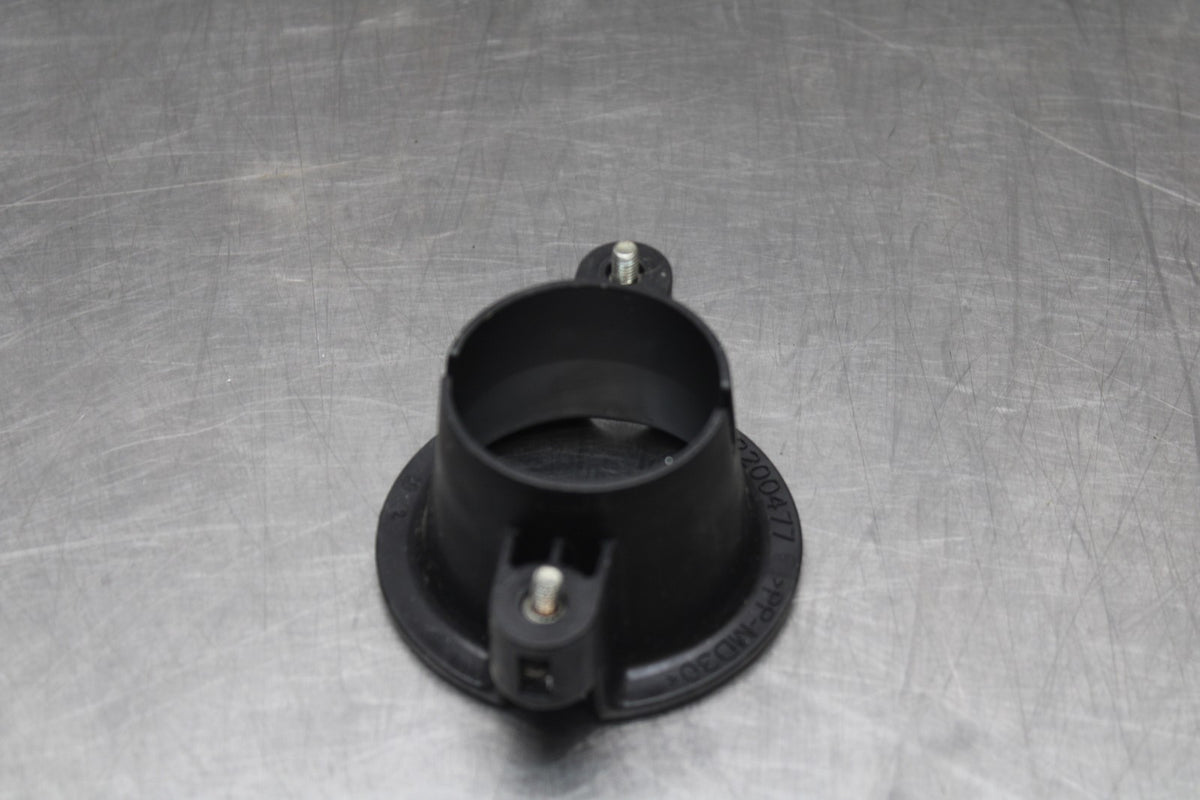 13-14 TRIUMPH DAYTONA 675 AIRBOX INTAKE VELOCITY STACKS BB685