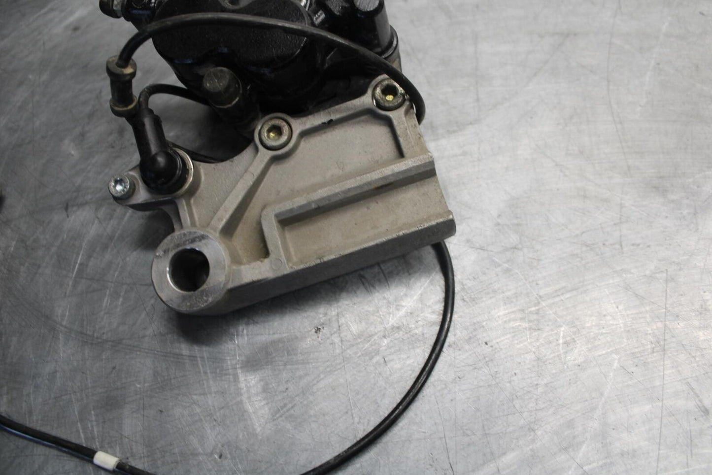 2015 Kawasaki Ninja 300 EX300B ABS REAR BACK BRAKE CALIPER W MOUNT BRACKET BB518