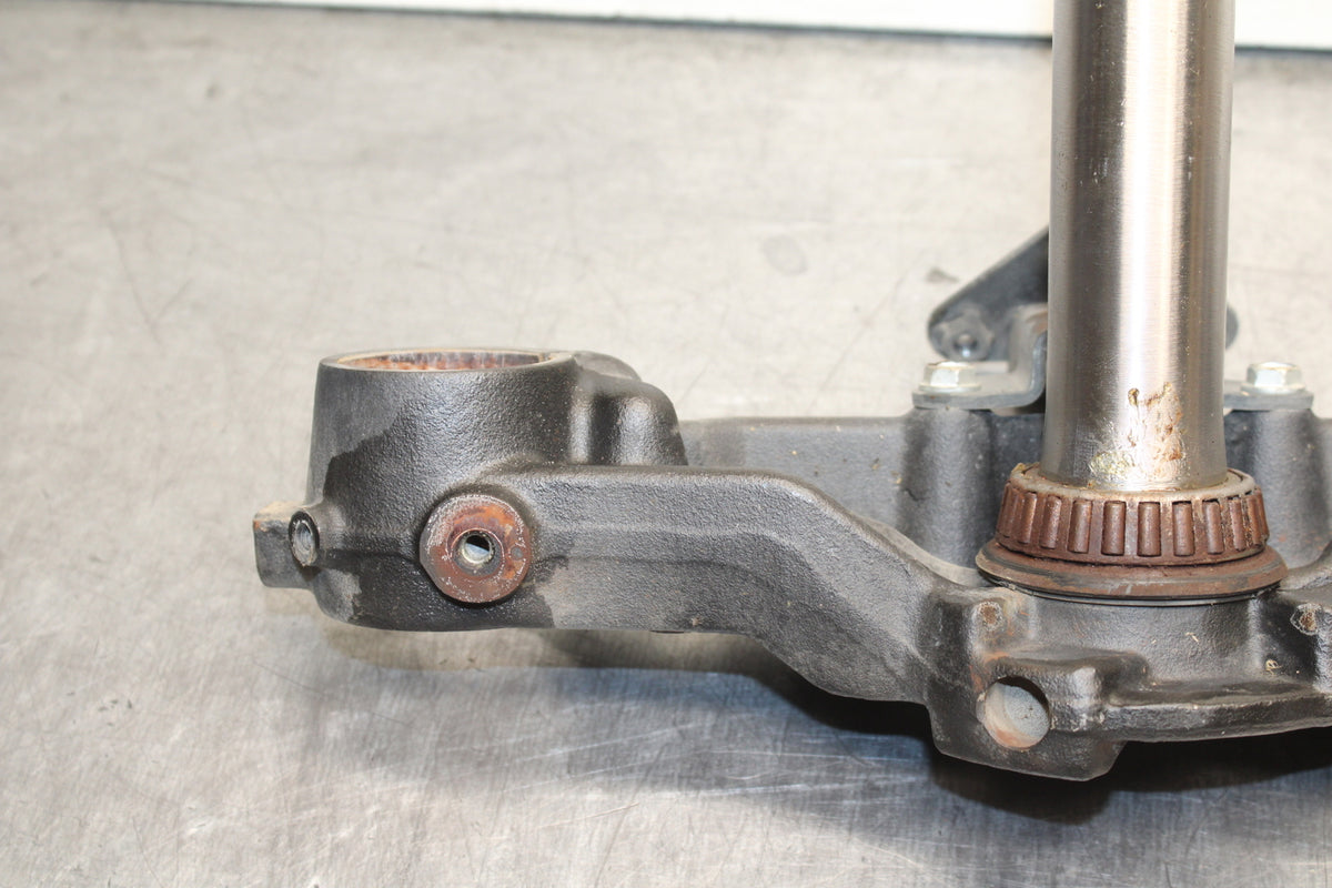 03-08 KAWASAKI VULCAN 1600 FRONT FORKS CLAMP LOWER TRIPLE TREE STEM BB754