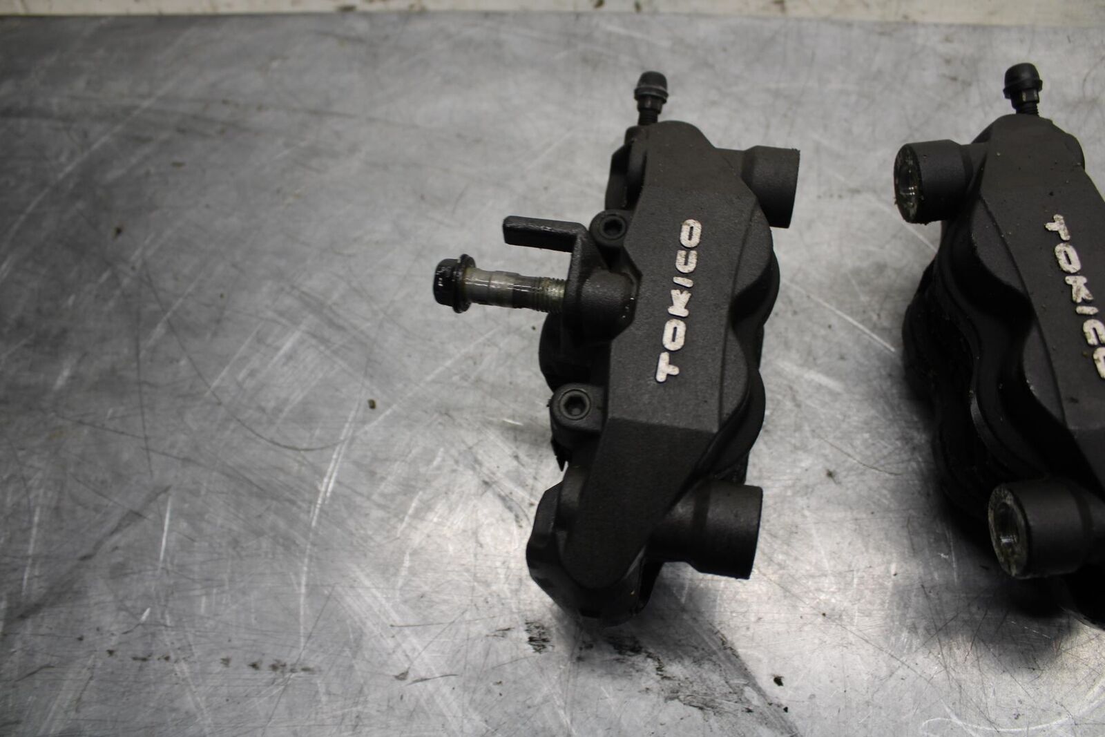 2008 Suzuki GSXR1000 RIGHT LEFT FRONT BRAKE CALIPER SET PAIR CALIPERS BB519