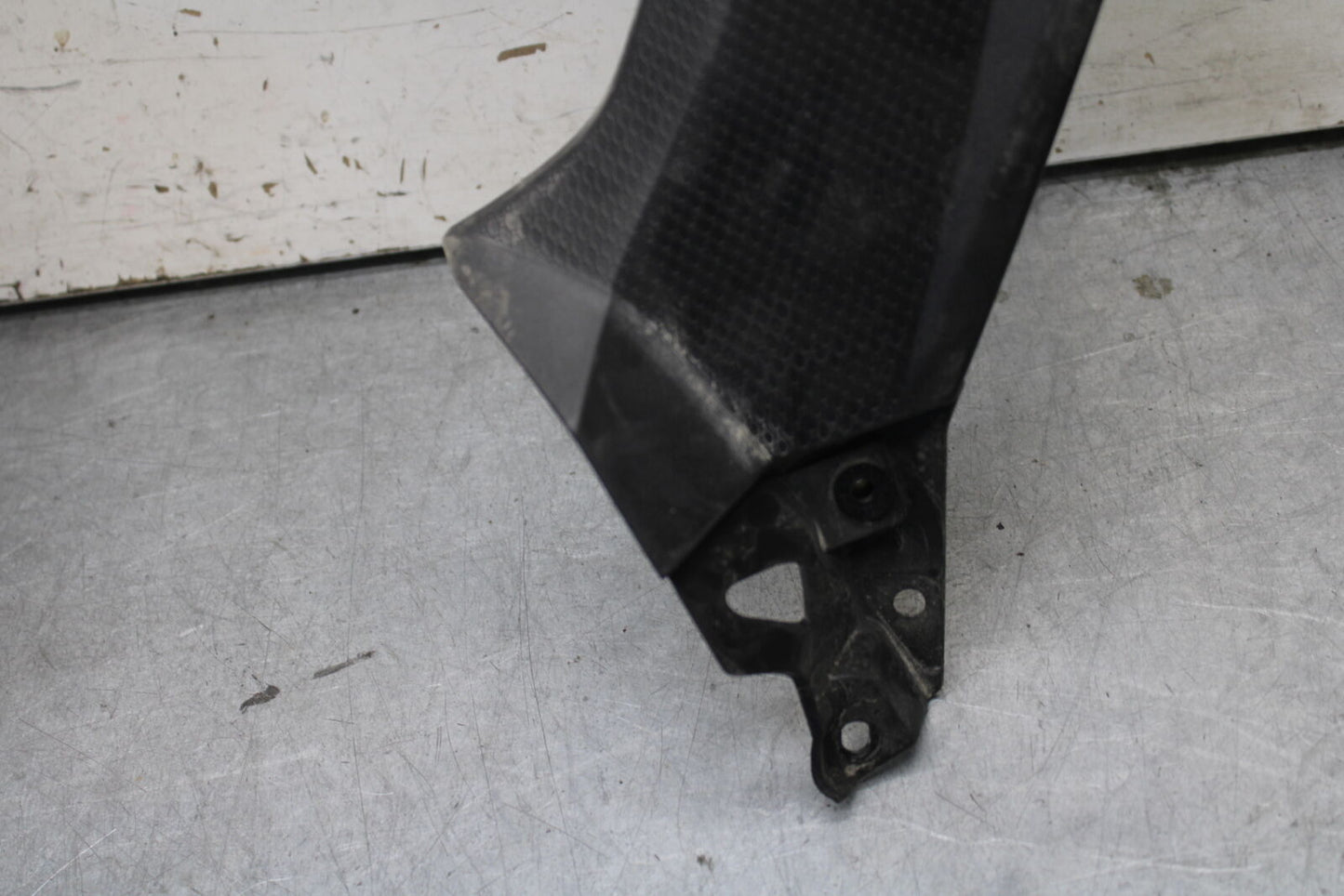 18-23 KAWASAKI NINJA 400 FRONT CENTER COWL FAIRING BB660