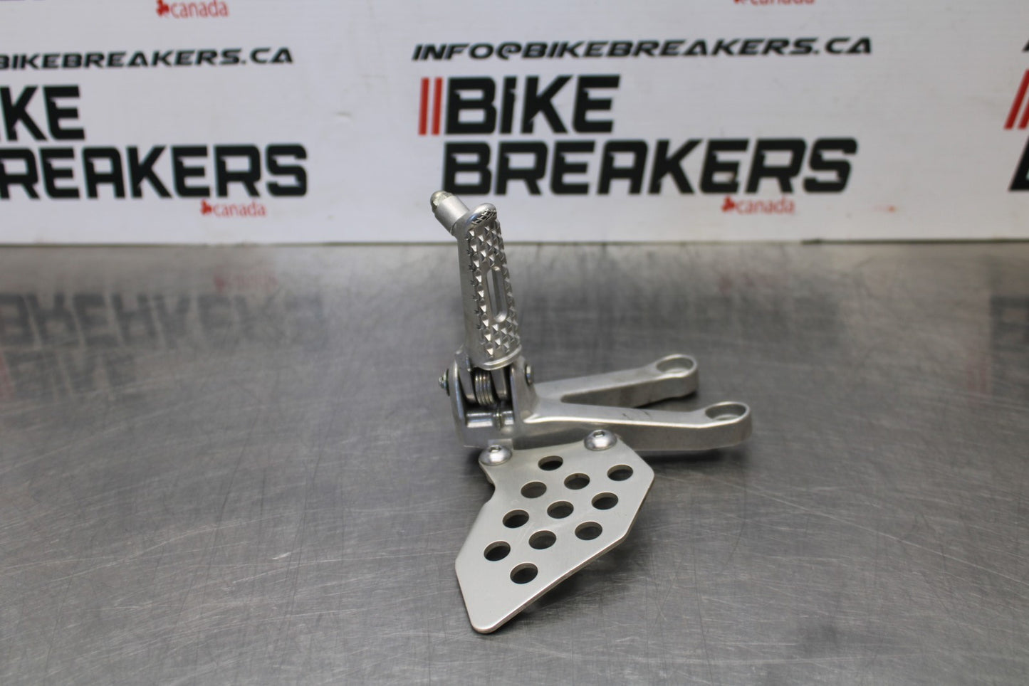 13-24 HONDA CBR600RR LEFT REARSET REAR SET DRIVER FOOT PEG REST STOP BB772