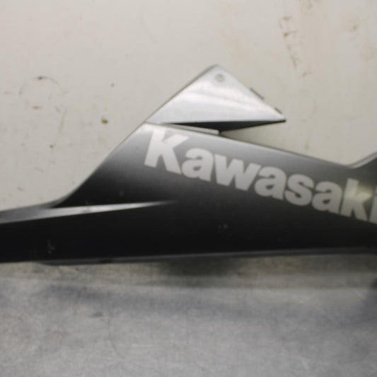 15-16 KAWASAKI EX300 RIGHT LOWER BOTTOM BELLY FAIRING COWL BB635