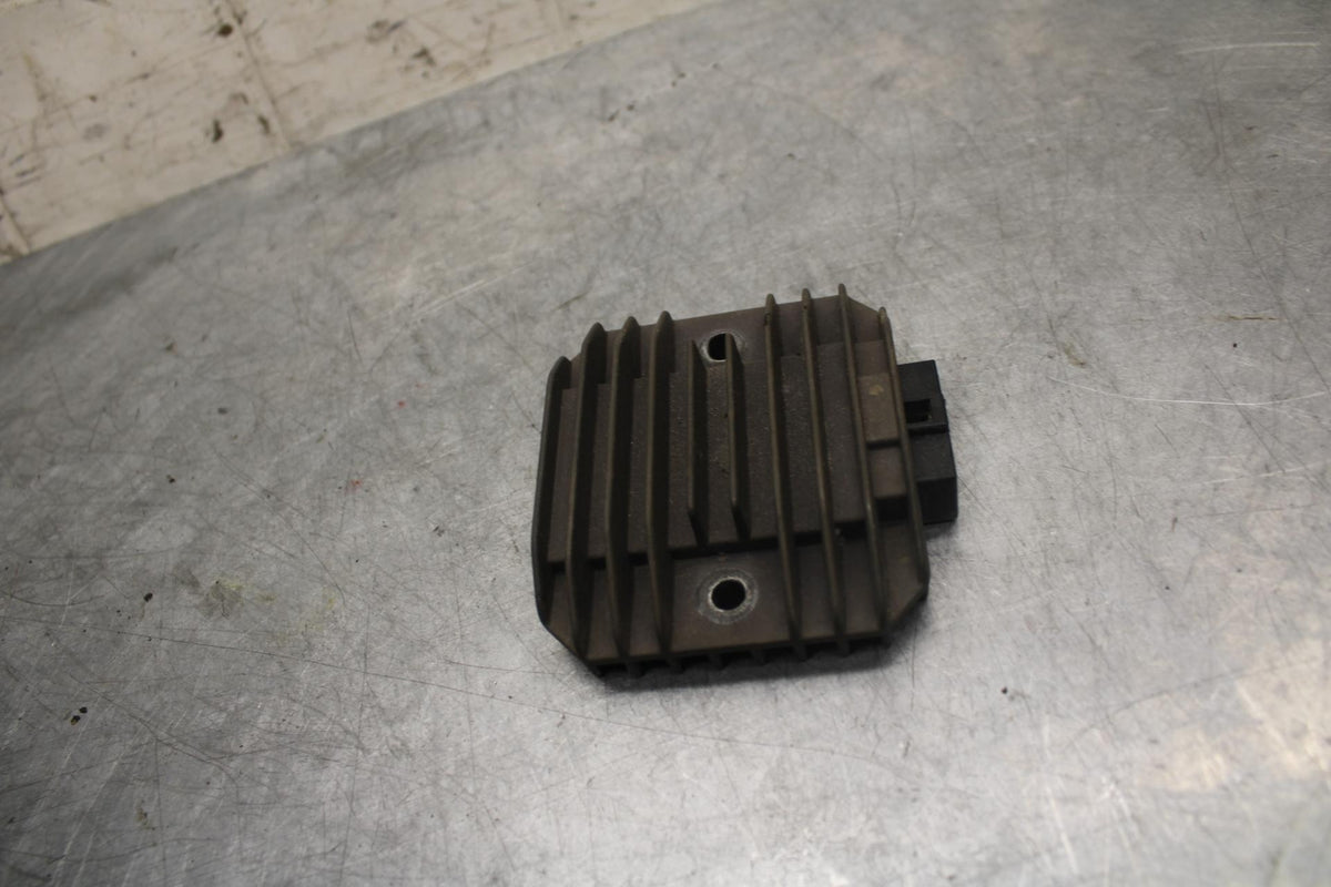 1996 Kawasaki Ninja 600R ZX600C RECTIFIER VOLTAGE REGULATOR BB35