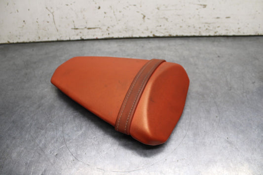 12-13 KAWASAKI Z1000 REAR BACK PASSENGER TANDEM SEAT PAD SADDLE PILLION BB743
