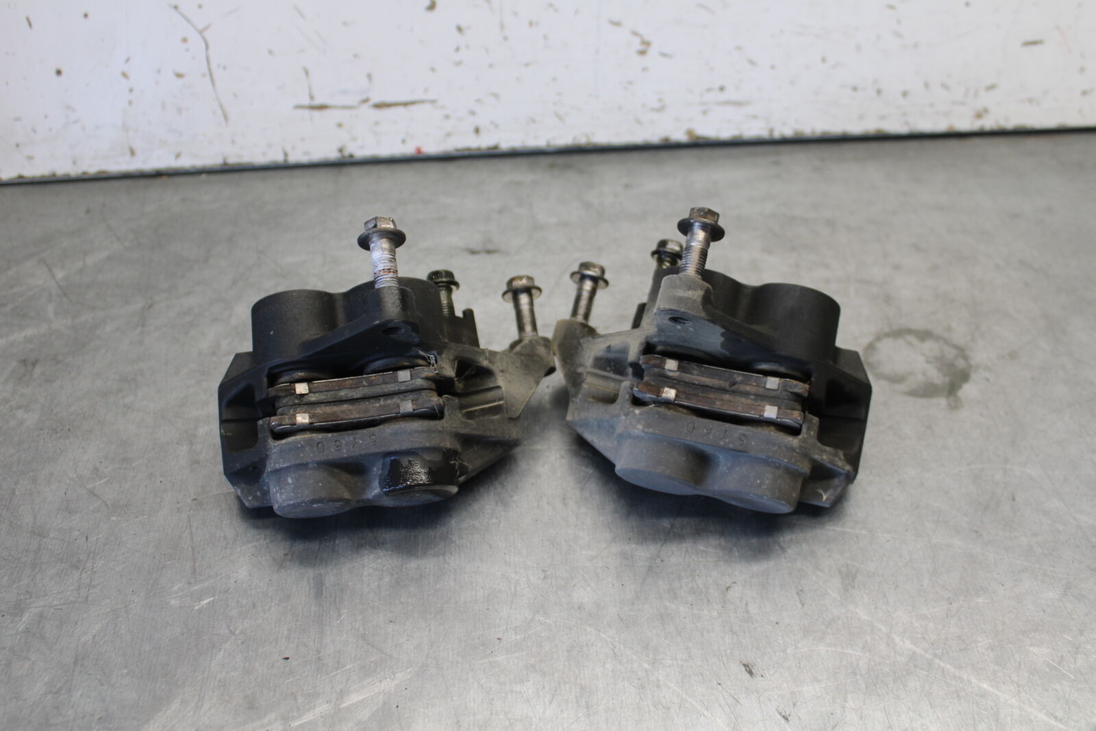 07-09 YAMAHA FZ6 RIGHT LEFT FRONT BRAKE CALIPER SET PAIR CALIPERS BB713