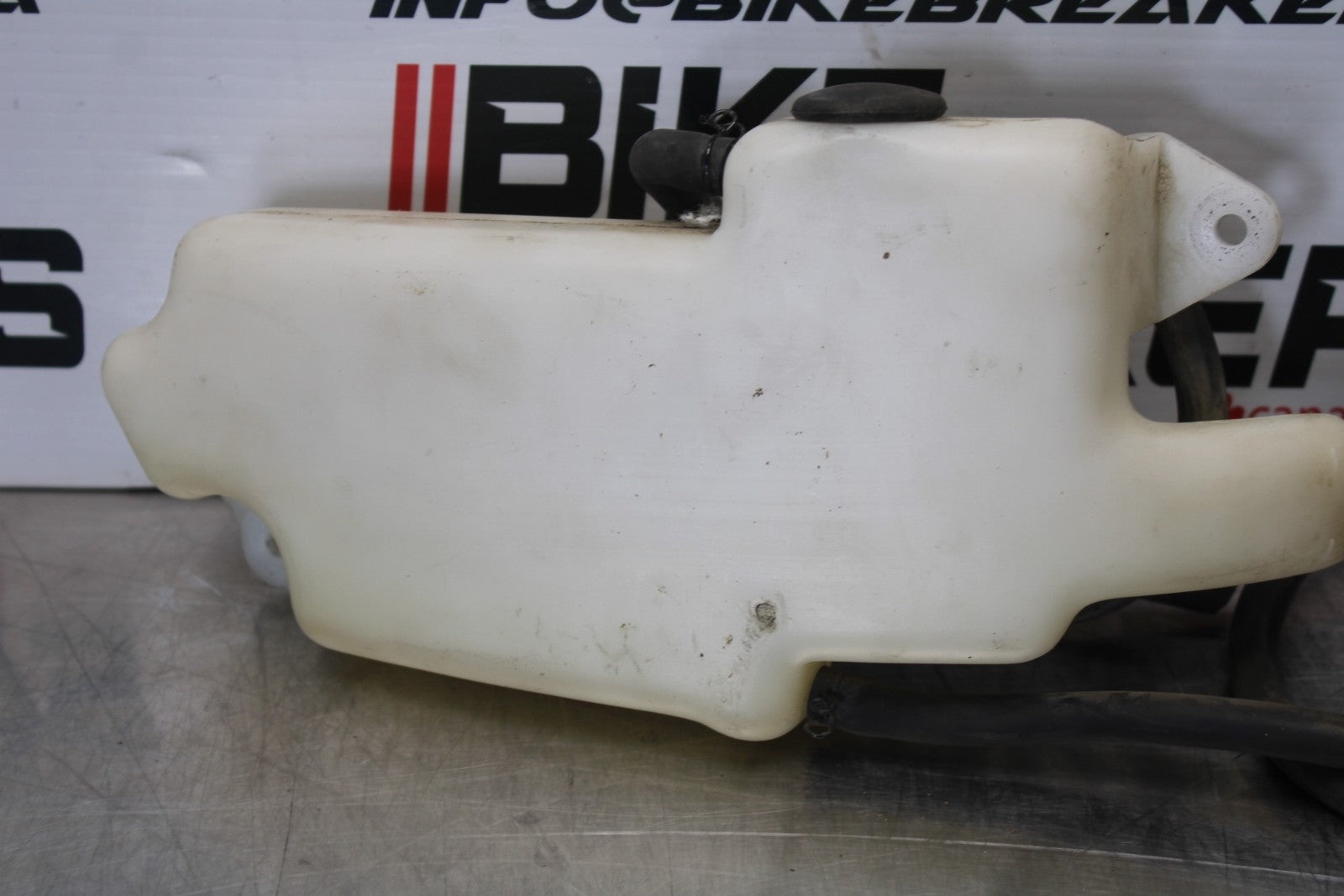 03-08 KAWASAKI VULCAN 1600 COOLANT WATER TANK RESERVOIR BOTTLE BB196