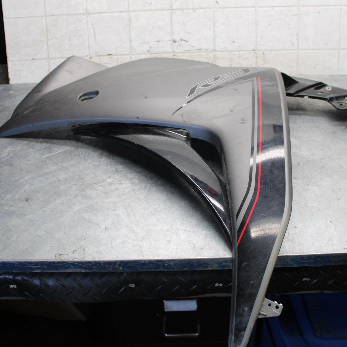 2015 Yamaha YZF R3 LEFT LOWER MID UPPER SIDE FAIRING COWL 1WD-XF83L-30-P1 BB526