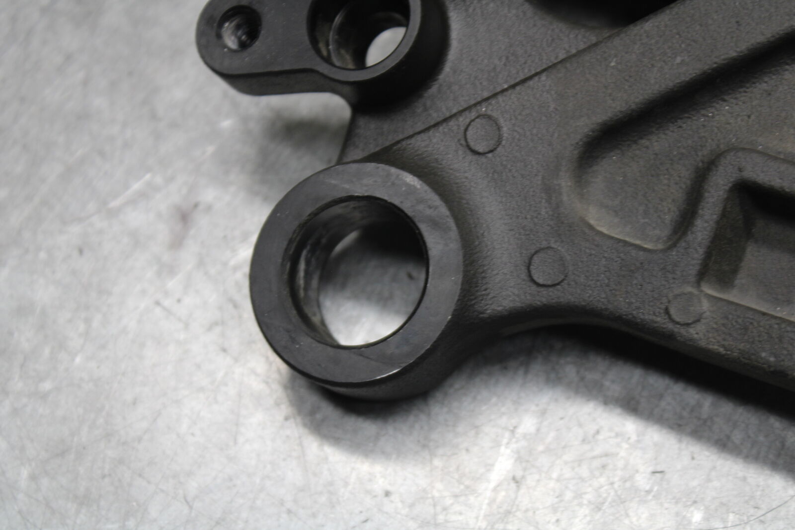 13-18 KAWASAKI NINJA ZX6R REAR BRAKE CALIPER W MOUNT BRACKET 43080-0114-DJ BB666