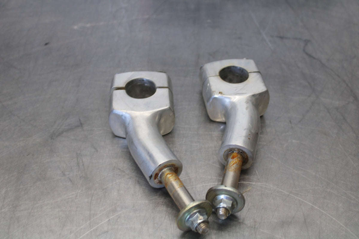 95 HONDA SHADOW 1100 HANDLEBAR RISERS BB885
