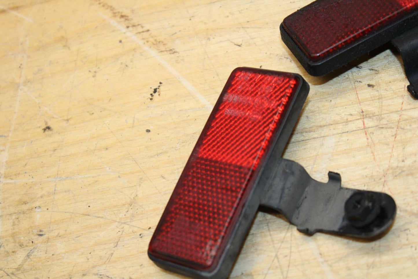 09-10 SUZUKI BOULEVARD M109R REAR BACK REFLECTORS REFLECTOR SET PAIR BB318