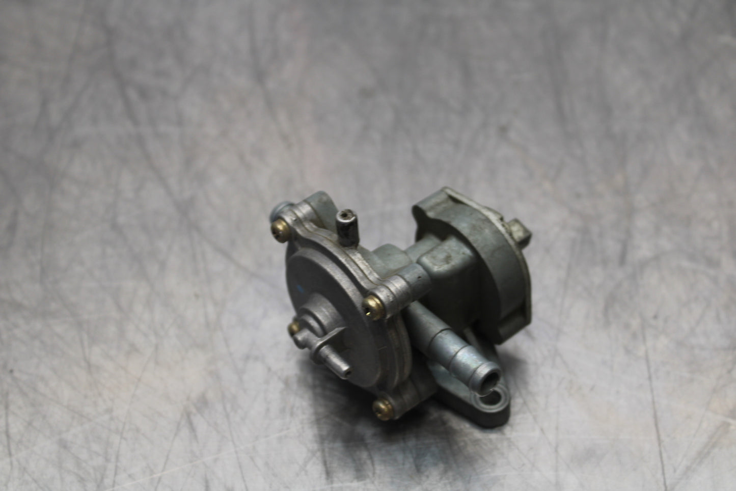 98-05 HONDA SUPER HAWK 1000 VTR1000F FUEL GAS TANK PETCOCK SHUT VALVE BB152