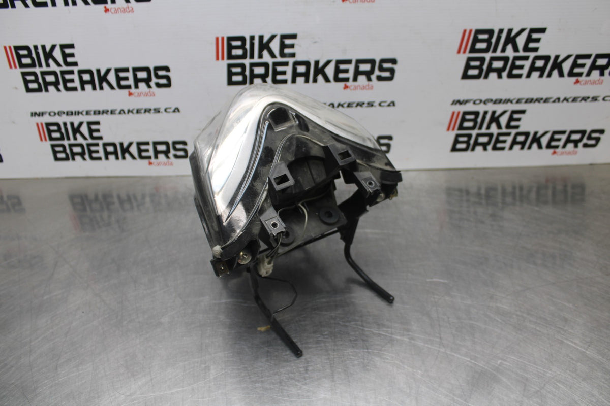 15 SUZUKI GW250F FRONT HEADLIGHT HEAD LIGHT LAMP BB789