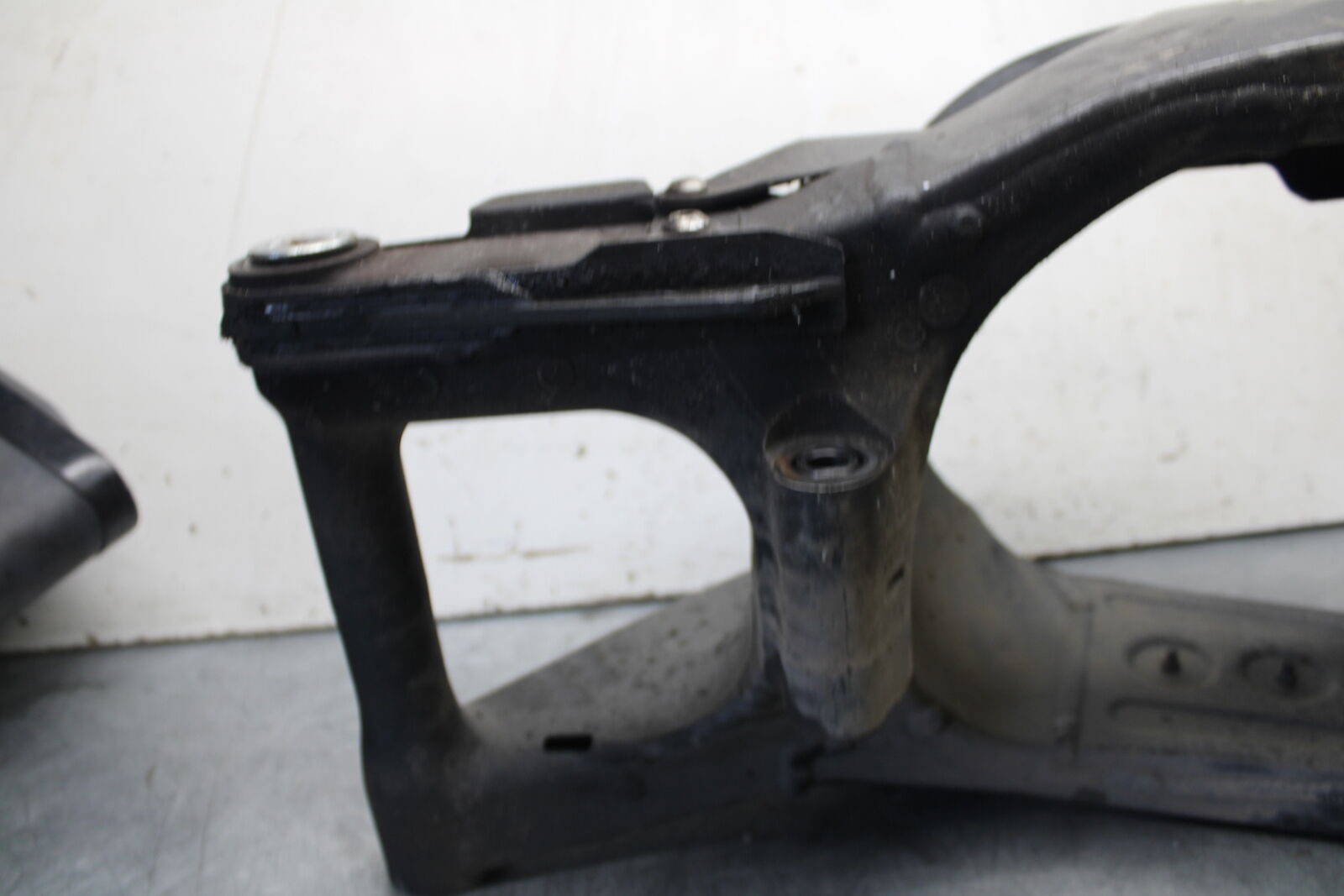 13-18 KAWASAKI NINJA ZX6R REAR SWINGARM BACK SUSPENSION SWING ARM BB682