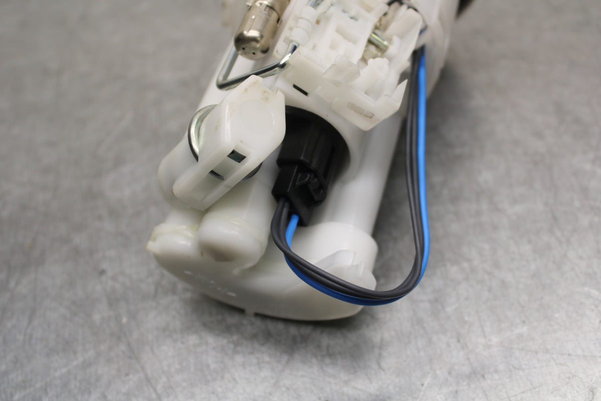 09-14 YAMAHA YZF R1 FUEL PUMP GAS PETROL SENDER UNIT 14B-13907-20-00 BB696