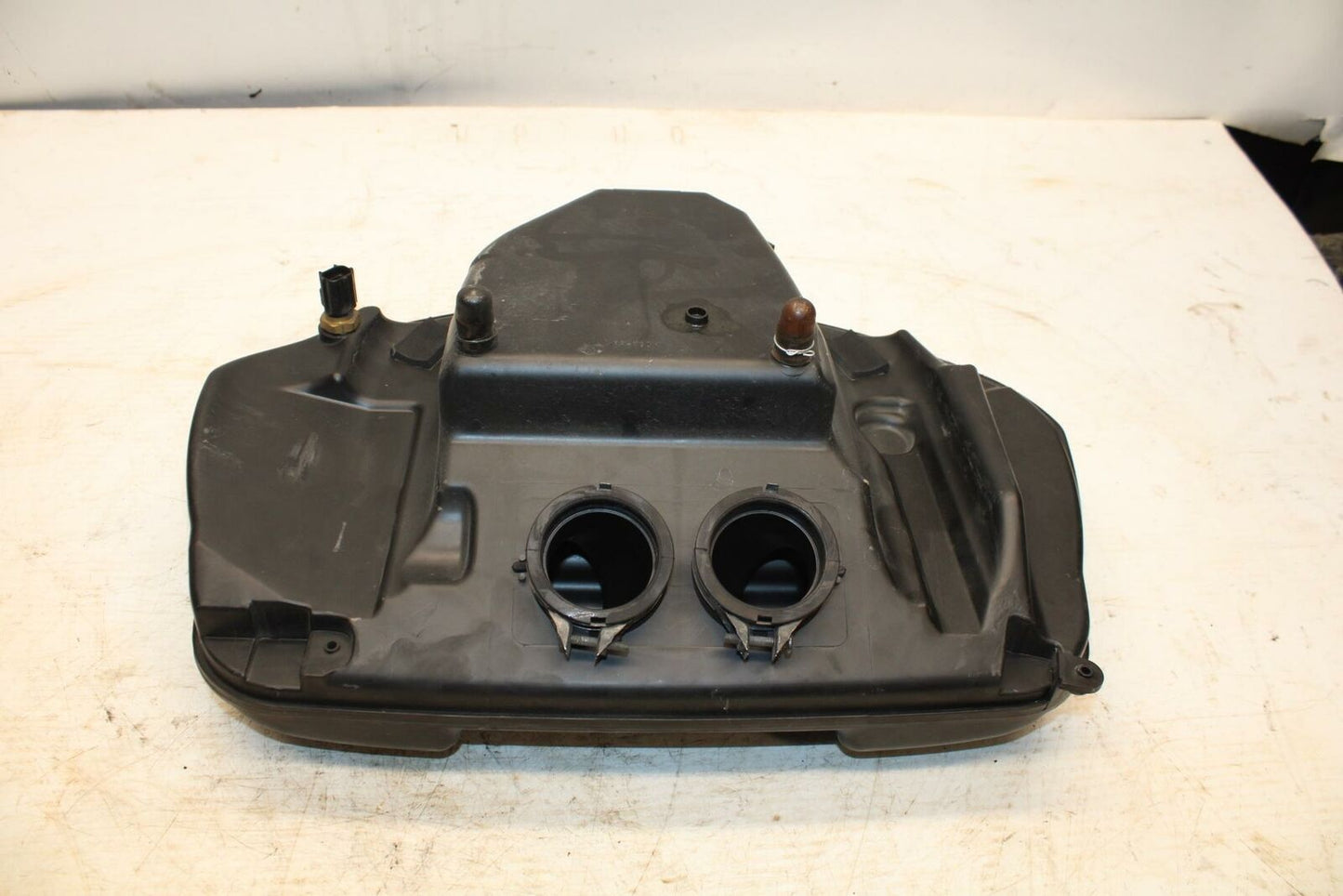 05-09 SUZUKI BOULEVARD C90 AIRBOX AIR INTAKE FILTER BOX BB357