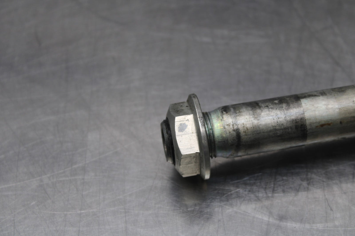 20-25 SUZUKI GSXR750 FRONT WHEEL RIM AXLE PIVOT BOLT BB810