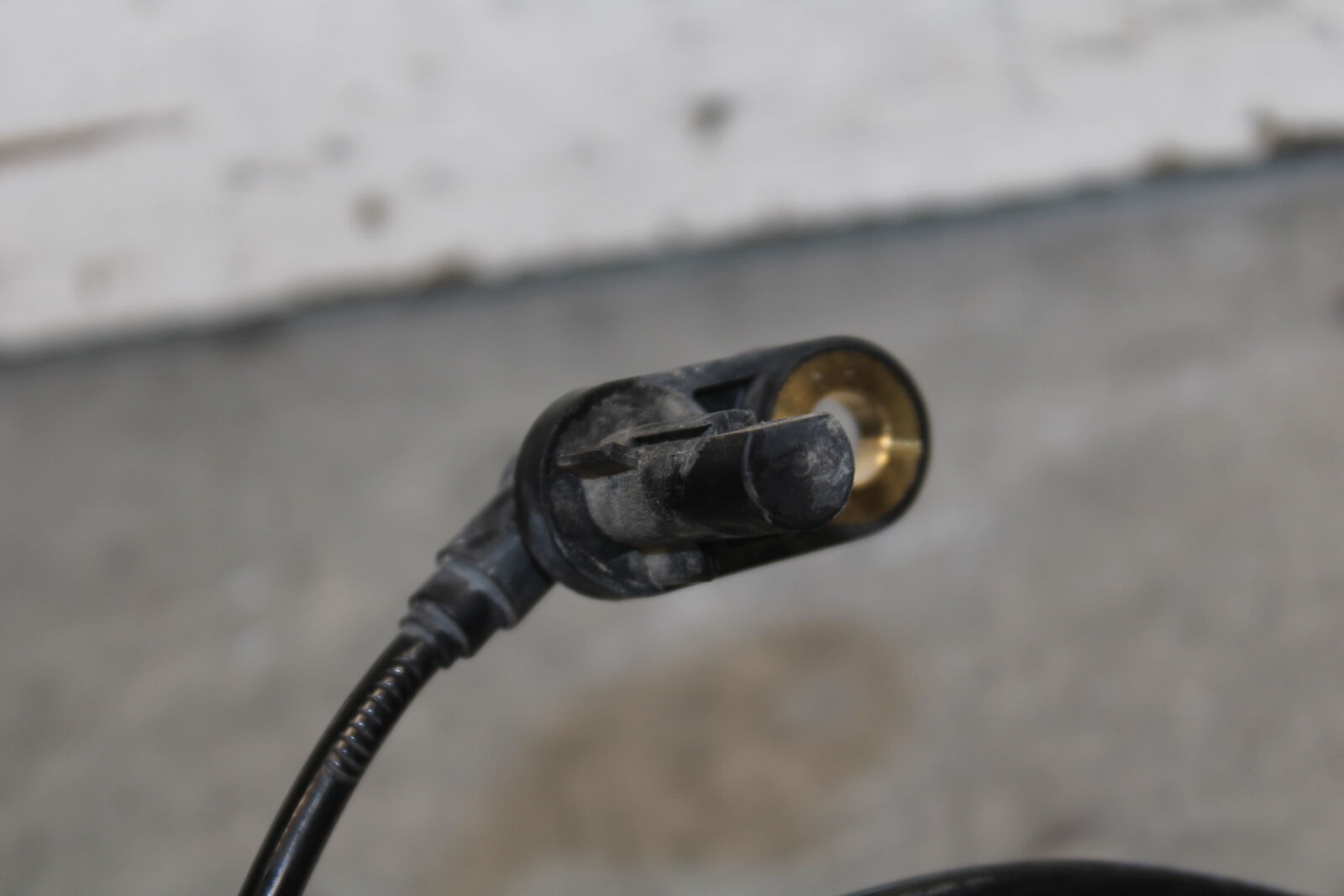 19-23 KAWASAKI NINJA ZX6R FRONT ABS BRAKE SENSOR BB701