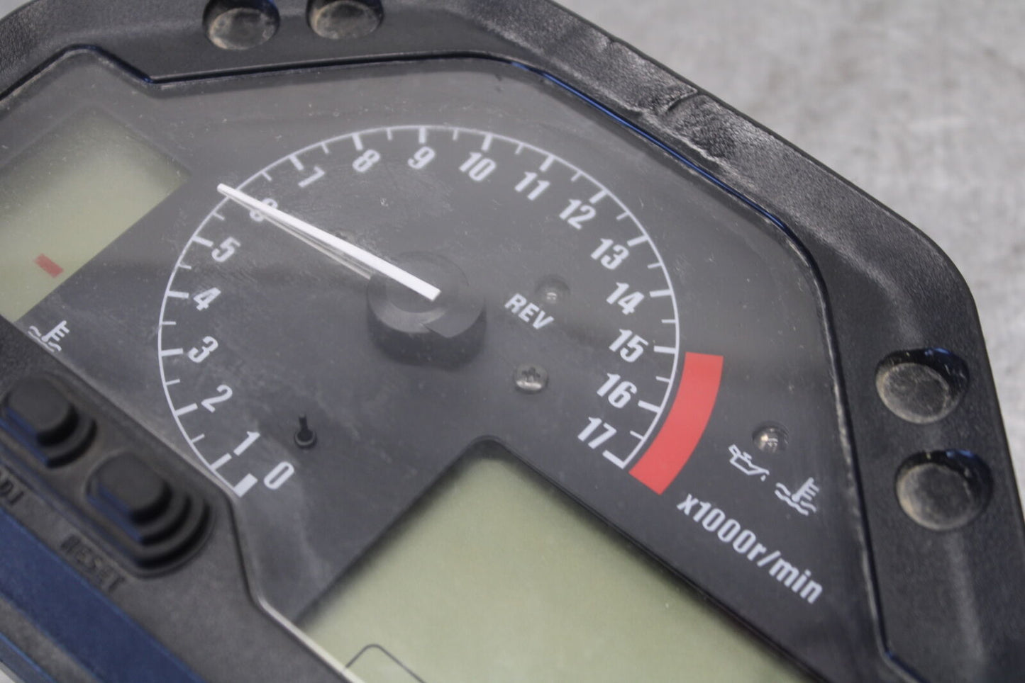 05-06 HONDA CBR600RR SPEEDO TACH GAUGES CLUSTER SPEEDOMETER TACHOMETER BB689