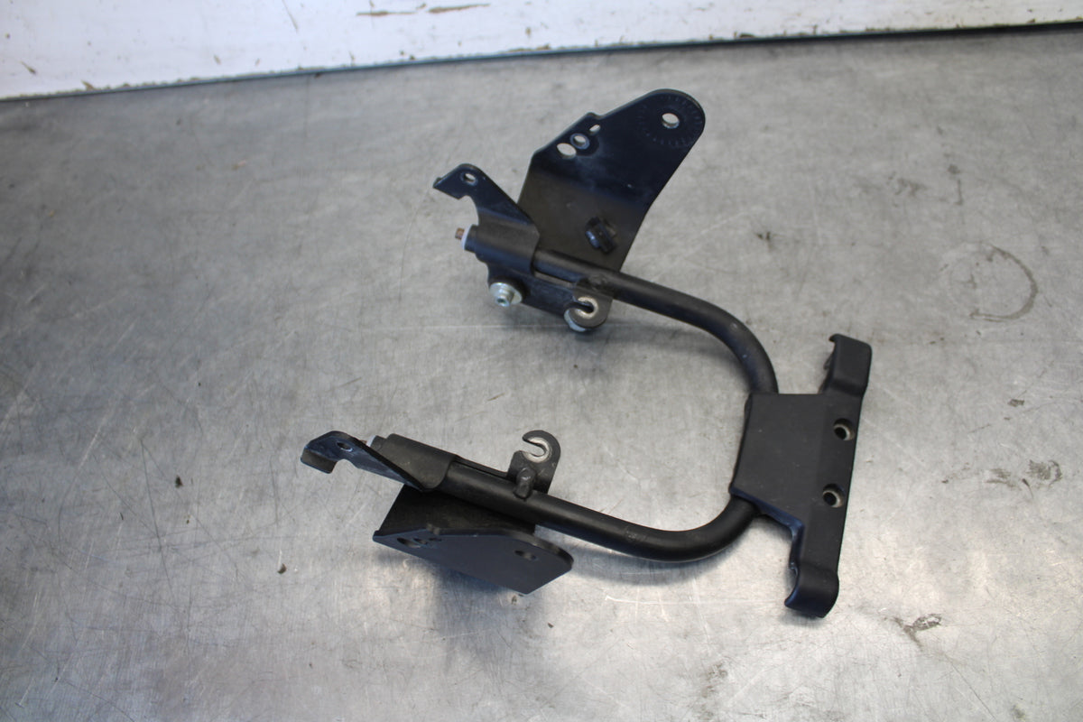 06-07 DUCATI MONSTER 695 REAR BACK TAIL LIGHT MOUNT BRACKET BB674