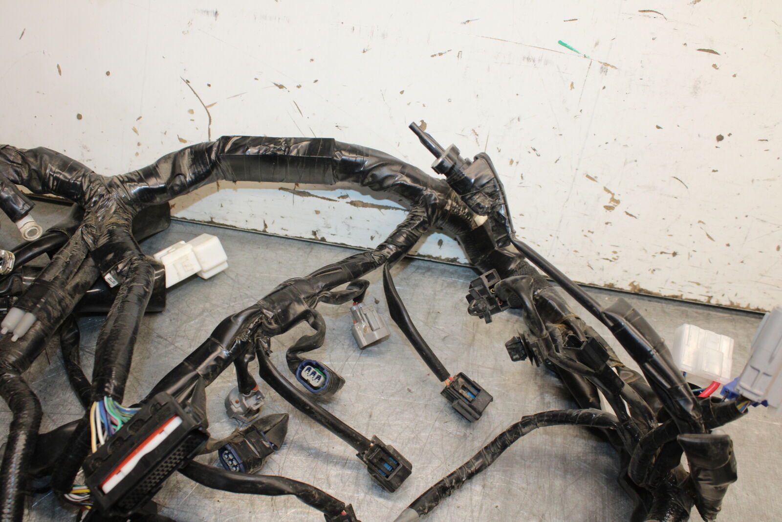 22-24 YAMAHA XSR900 MAIN ENGINE WIRING HARNESS MOTOR WIRE LOOM BB710
