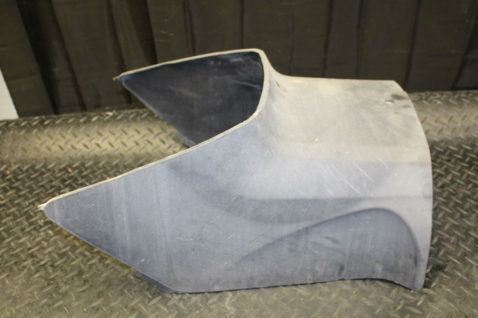 07 SUZUKI BURGMAN 650 FLOOR BOARD ENGINE COVER 48191-10G01 BB183