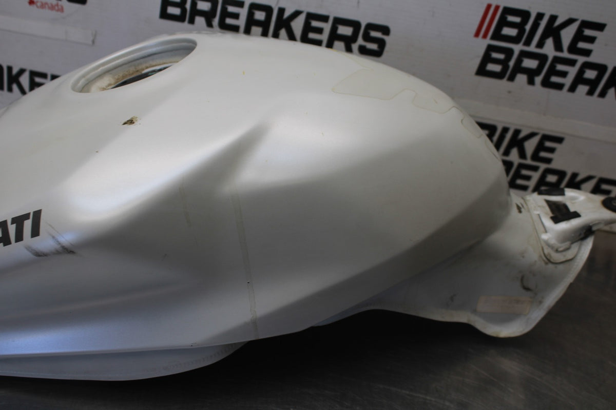 16 DUCATI 959 PANIGALE GAS TANK FUEL CELL PETROL RESERVOIR BB912