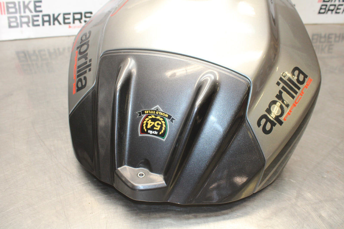 16 APRILIA TUONO V4 1100 GAS TANK FUEL CELL PETROL RESERVOIR BB905