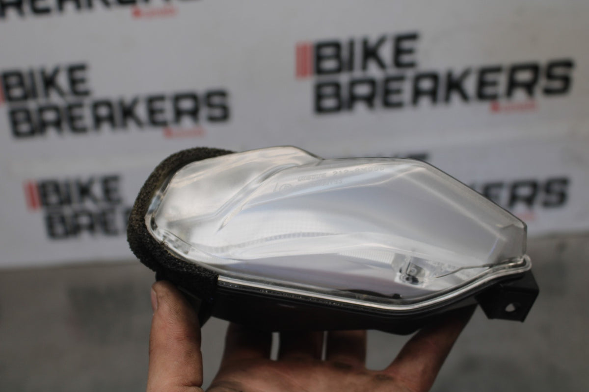 23-24 YAMAHA MT-07 FRONT RIGHT HEADLIGHT HEAD LIGHT LAMP BB927