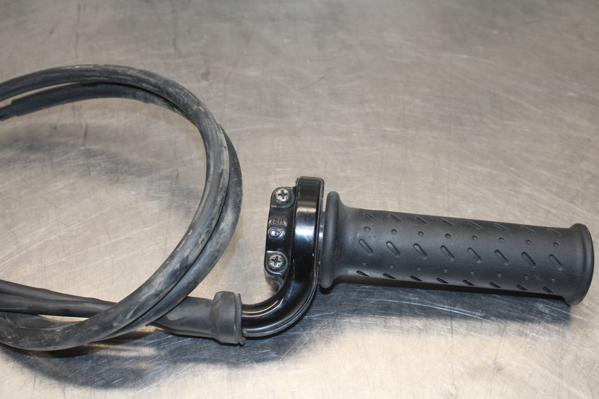 05-08 TRIUMPH SPEED TRIPLE 1050 THROTTLE CABLES LINES & HOUSING BB933