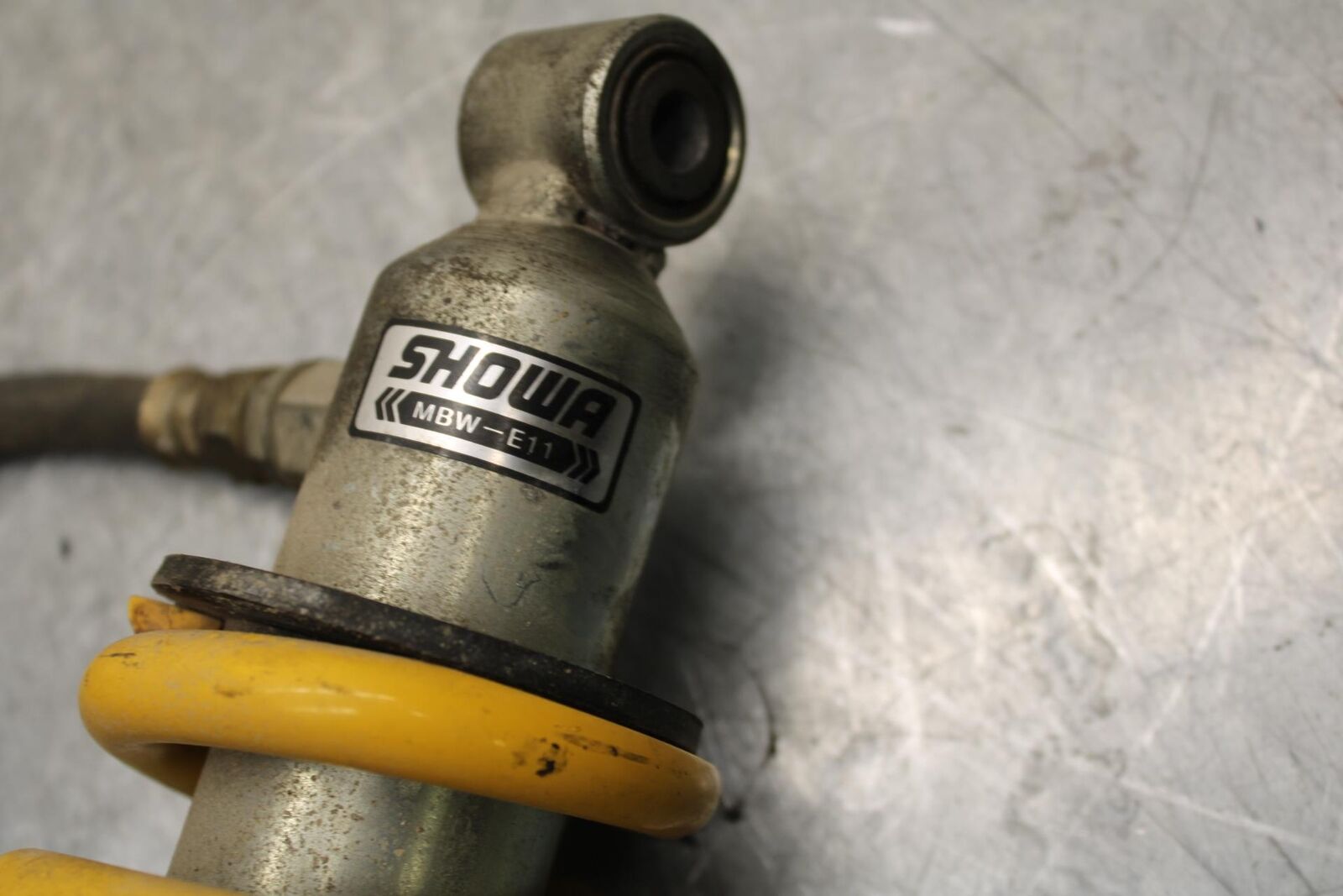 2006 Honda CBR600F4i REAR BACK SHOCK ABSORBER SUSPENSION 52400-MBW-E11 BB567