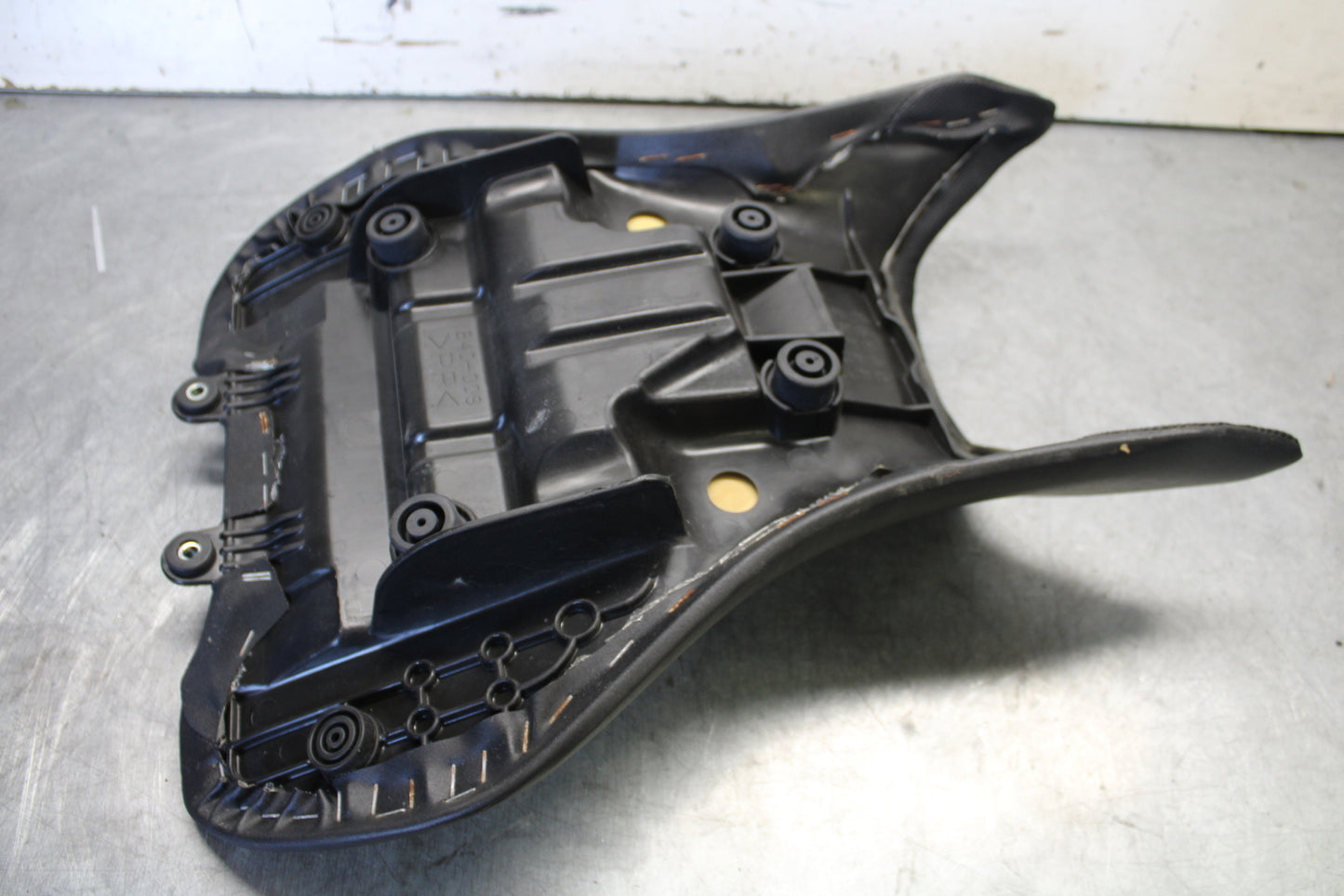 21-24 YAMAHA MT-07 FRONT DRIVERS SEAT PAD SADDLE PILLION BB662