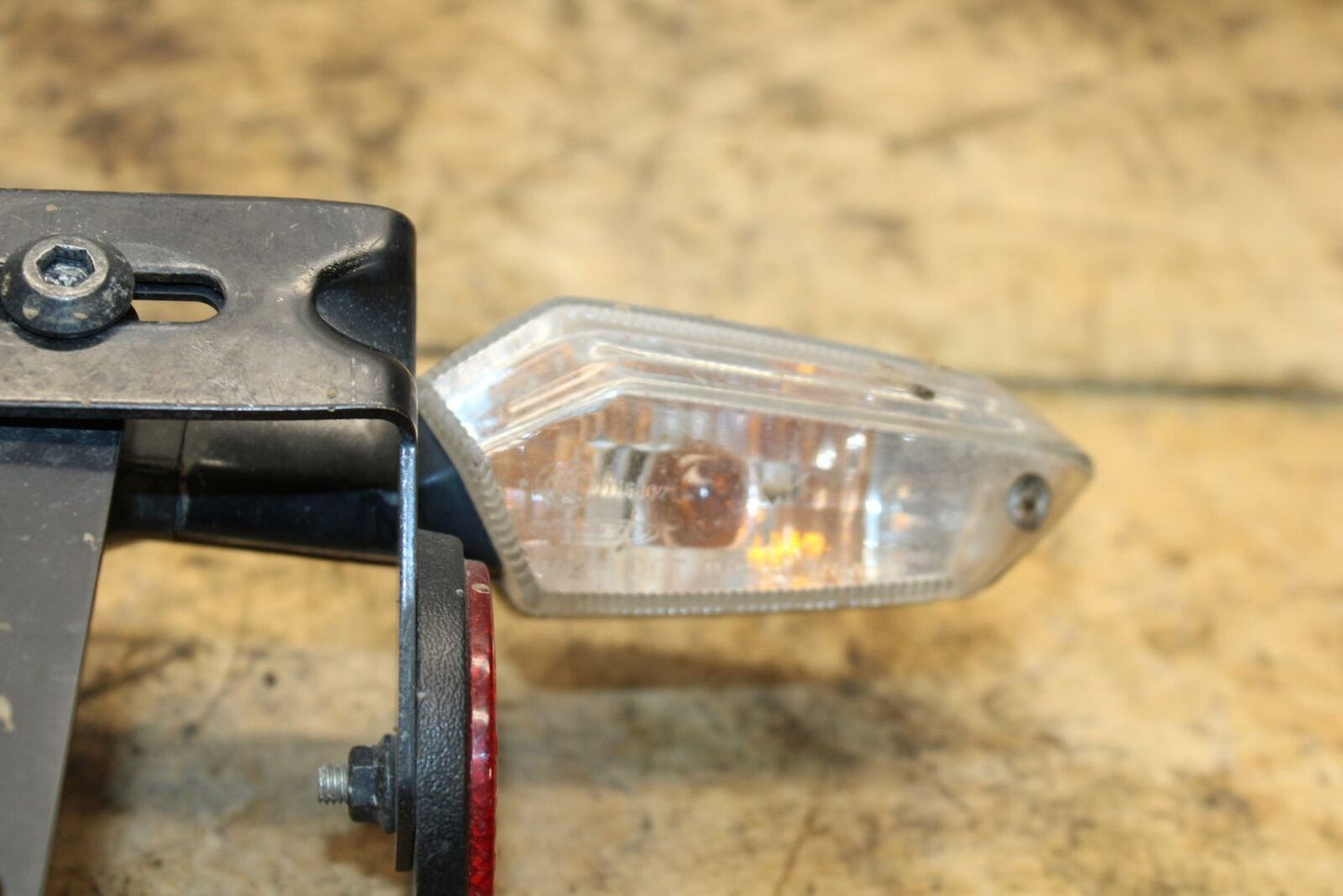 13-18 KAWASAKI NINJA ZX6R FENDER ELIMINATOR LICENSE PLATE BRACK / SIGNALS  BB349