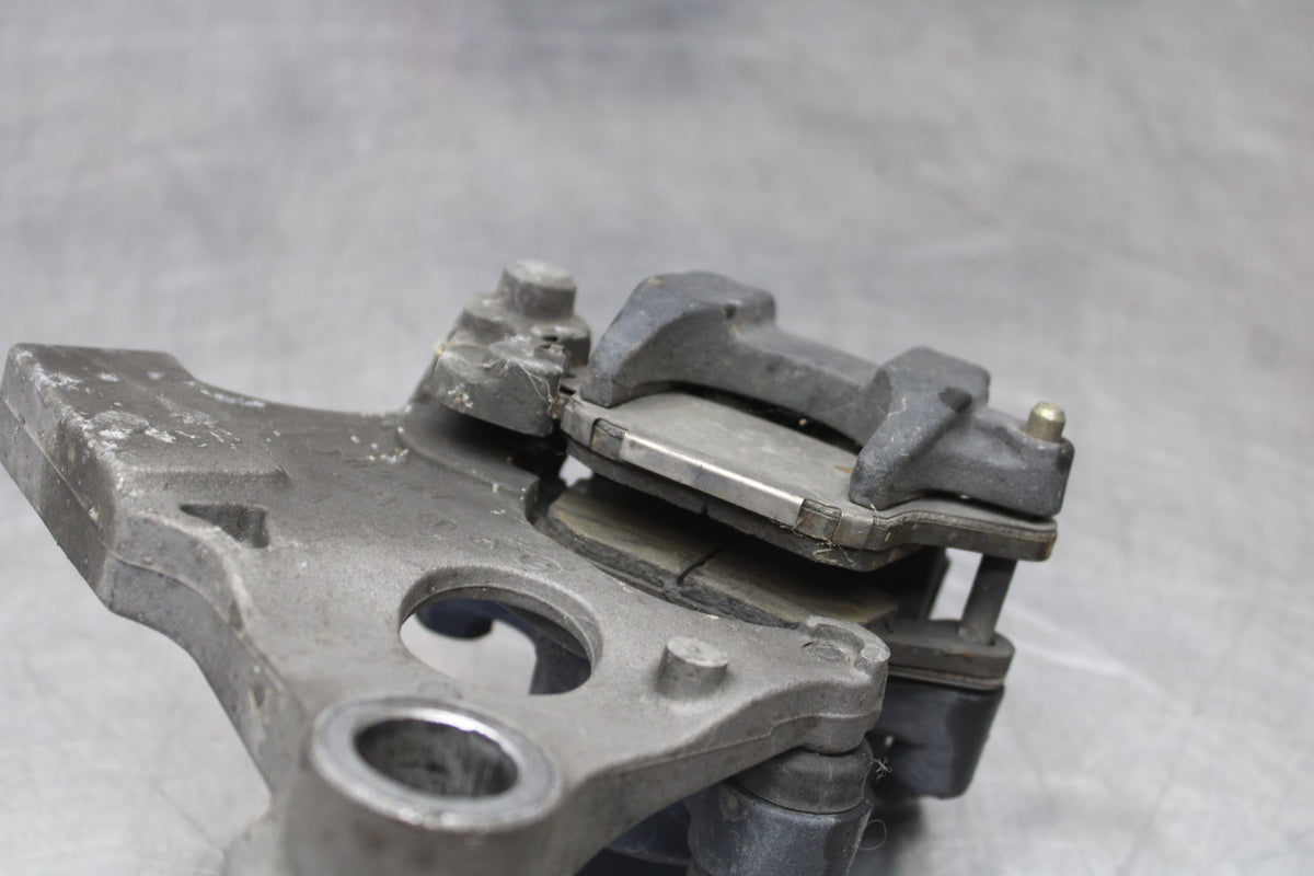 98-05 HONDA SUPER HAWK 1000 VTR1000F REAR BACK CALIPER W MOUNT BRACKET BB924