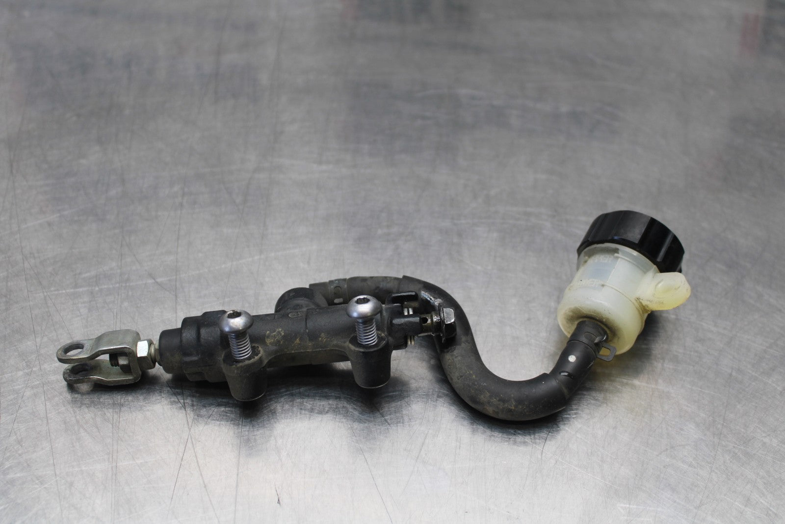 08 KAWASAKI NINJA ZX10R REAR BACK BRAKE MASTER CYLINDER W RESERVOIR BB201